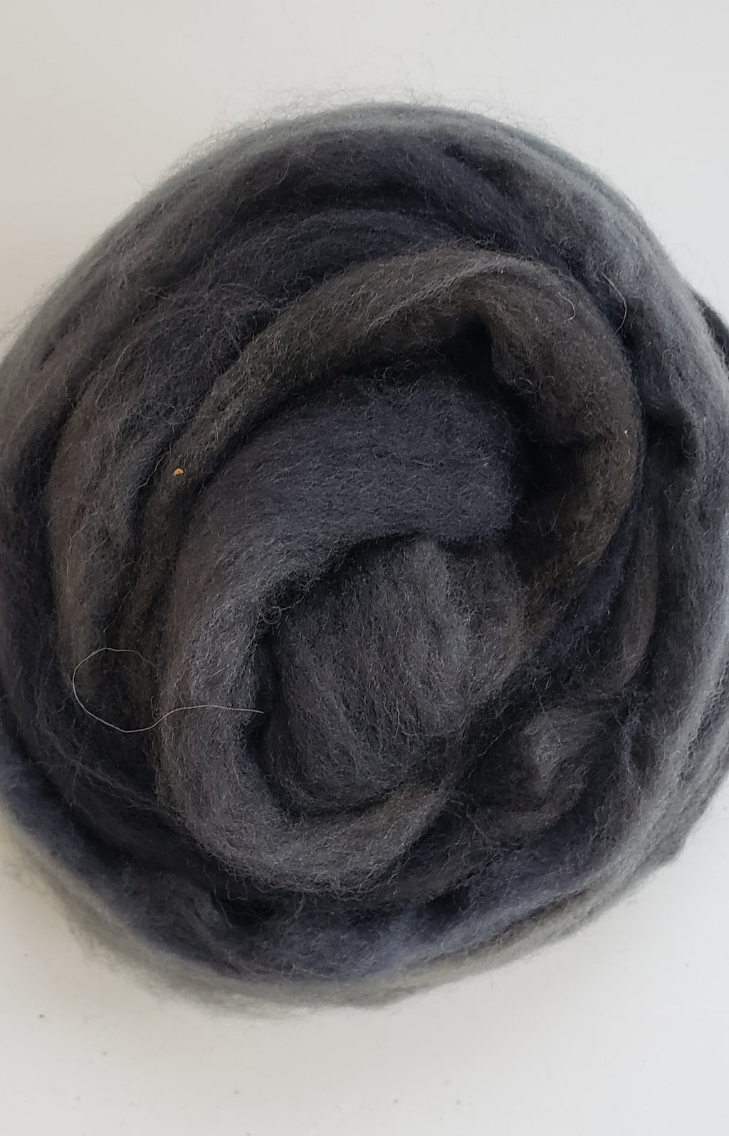 WOOL ROVING - CHARCOAL -  34gr - B1