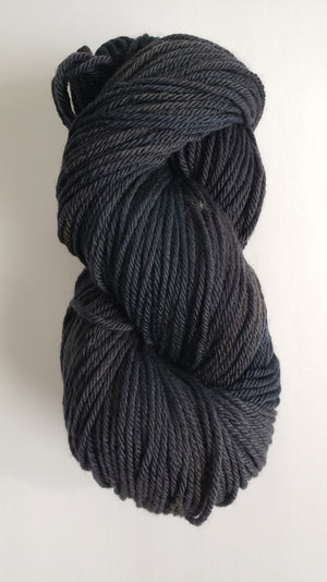 Chinook Worsted Weight - CHARCOAL - OOAK - 100% Organic Merino Wool Yarn - Hand Dyed