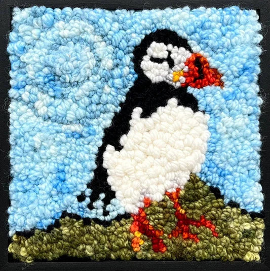 THE PUFFIN - Rug Hooking Kit 6" x 6" (BURLAP) - Deanne Fitzpatrick Design