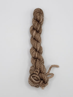 Othello Merino Mini-Skein - WET SAND - 05323 Hand Dyed Chunky Yarn 25GR - B2