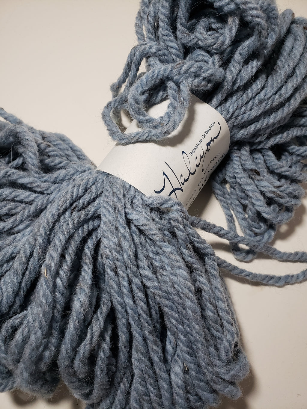 SKY BLUE Heathered Bulky Yarn for Rug Hooking