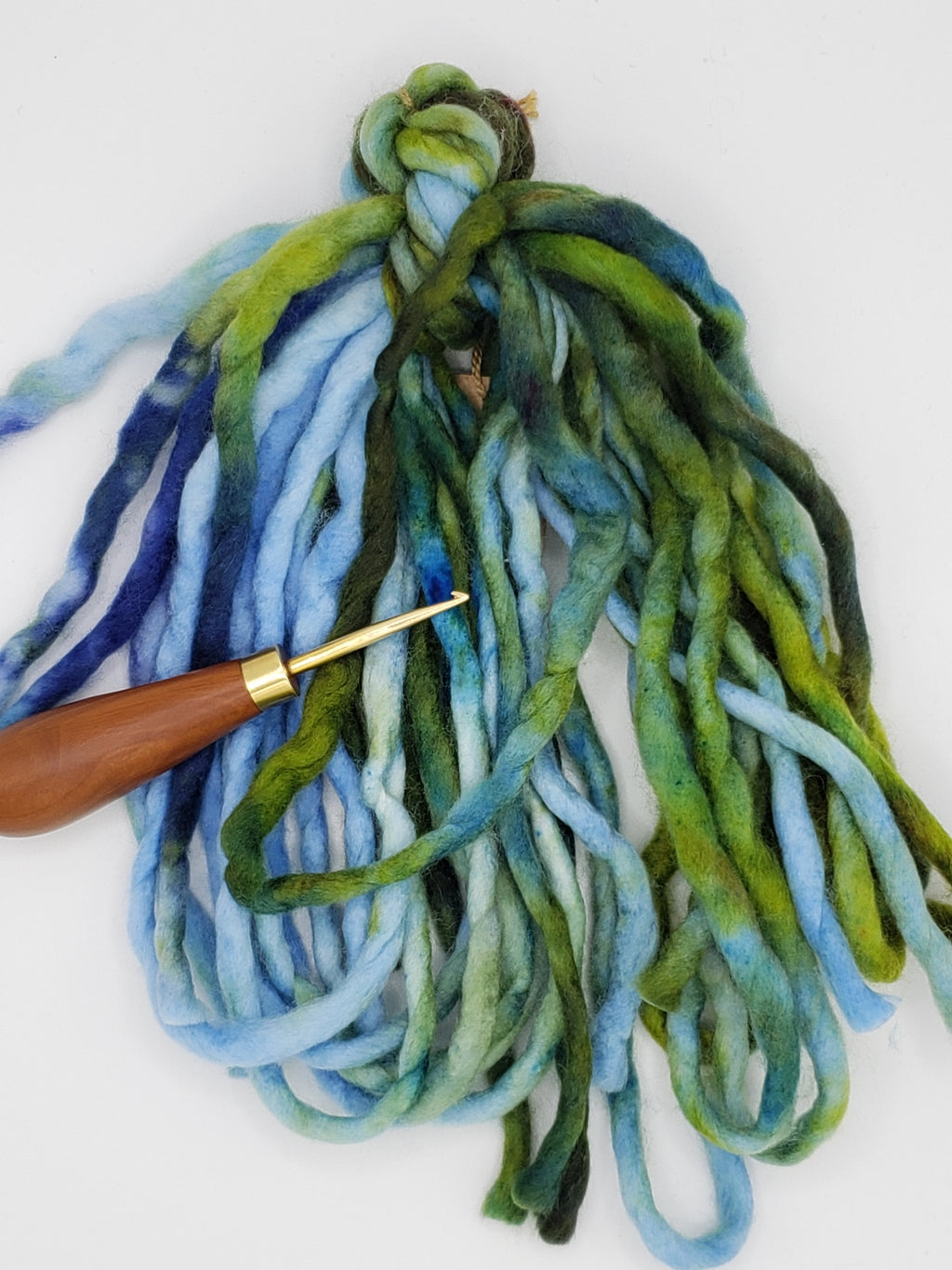 LAGOON - Wool Strands 100% Merino Yarn - Chunky Weight 1.0 oz