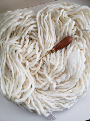 NATURAL POUF MERINO - 100% Merino - Chunky/Bulky Yarn for Rug Hooking