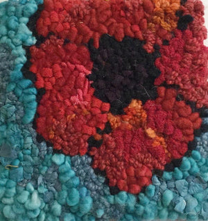 POPPY - Rug Hooking Kit 6" X 6" (BURLAP) Deanne Fitzpatrick Design