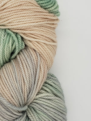 Back Country - SWEET TEA - Hand Dyed Chunky Yarn 4 ounces/125g