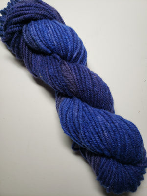 Wonder Woolen - VIOLETTA - Fleece Artist Hand Dyed Yarn - Shades of Purple