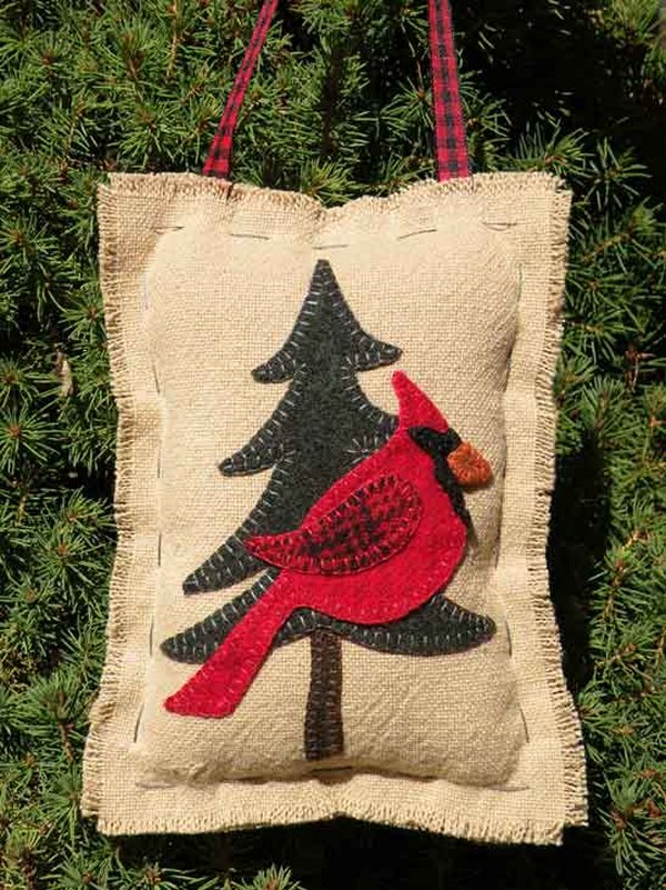 Cardinal in a Pine Tree Wool Applique Pattern - Meetinghouse Hill