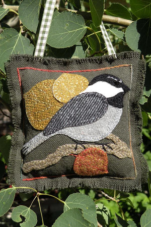 Chickadee on Aspen Wool Applique Pattern - Meetinghouse Hill